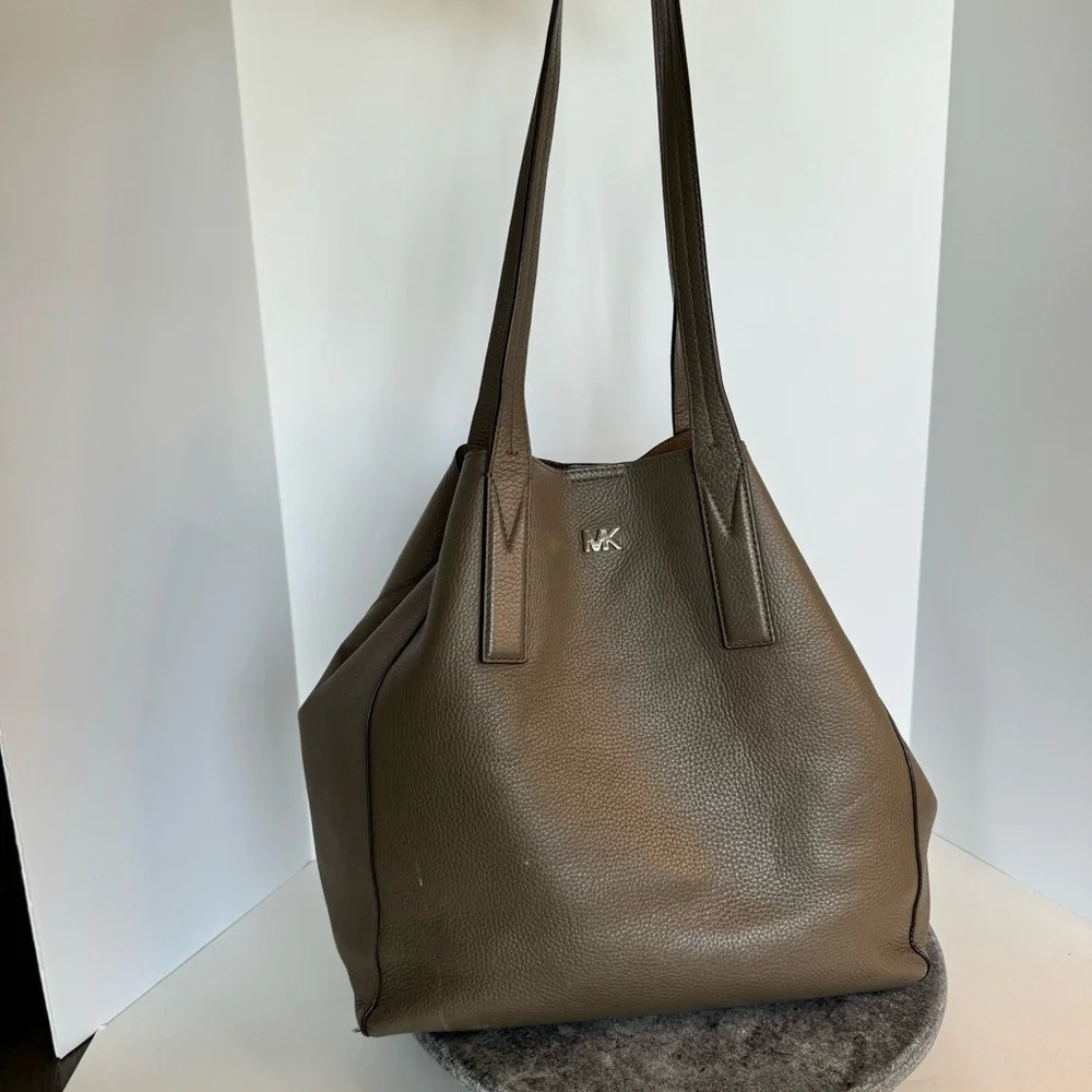 Michael Kors mk michael